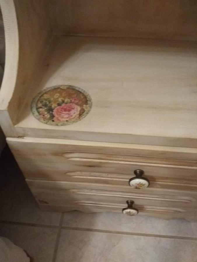 Ntaliani Panagiota Anastasia Loutra Edipsou  Luaran gambar